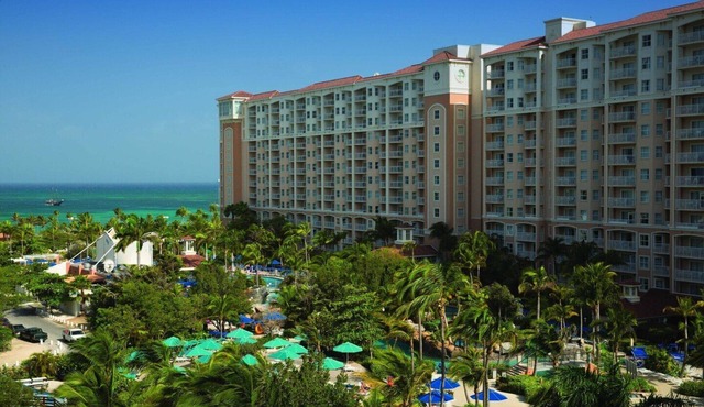 Fabulous Aruba Marriott Surf Club March 7-14, Villa Sleeps 8