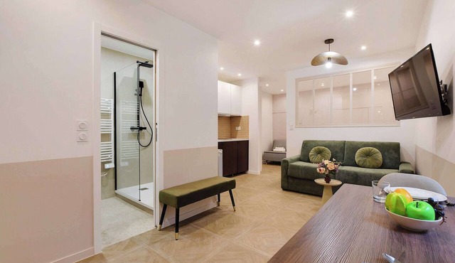 Faubourg saint denis, Charmant appartement 4P