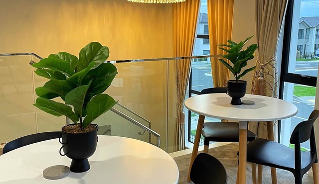 Flatbush Holiday Accommodation, Luxury Residence