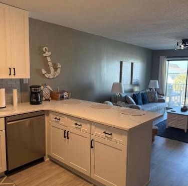 Great 2 Br 1 & half bath Marsh Villas 2M in Myrtle Beach