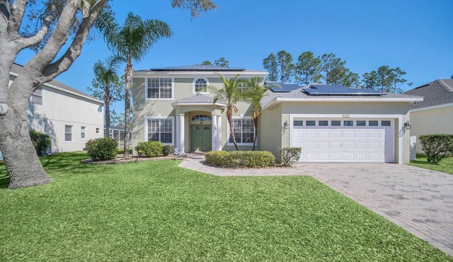 Highlands Reserve Golf Community Villa With Pool in Davenport