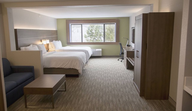 Holiday Inn Express & Suites Colorado Springs North by IHG