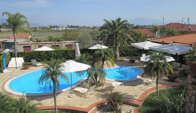 Homerez - Spacious Apartment in Lago, Mountain View