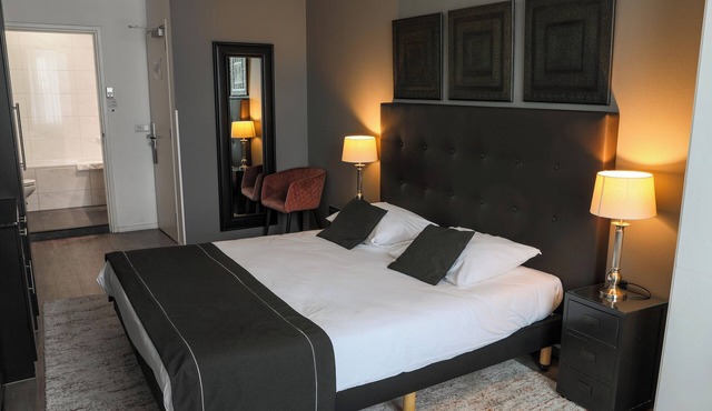 Hotel Chariot
