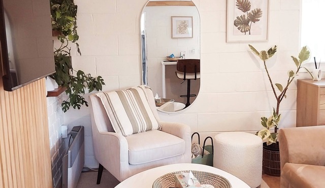 Howick Hideaway 1 bedroom self contained studio, close to Howick Village.