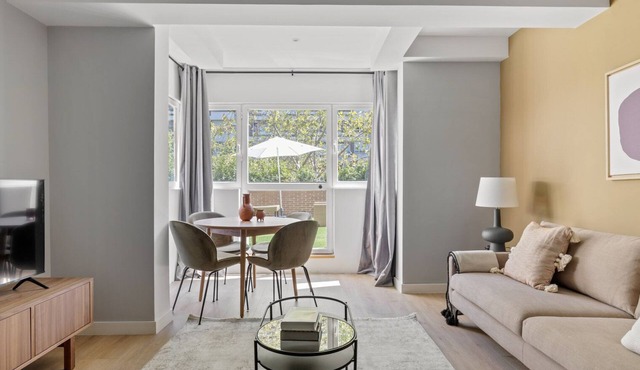 Immpecable Chamartín 2BR w/terrace, by Blueground in Madrid