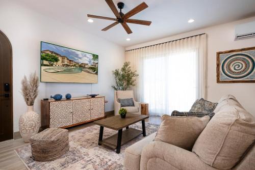 Inviting 2BR Condo in Mavila Resort at Quivira