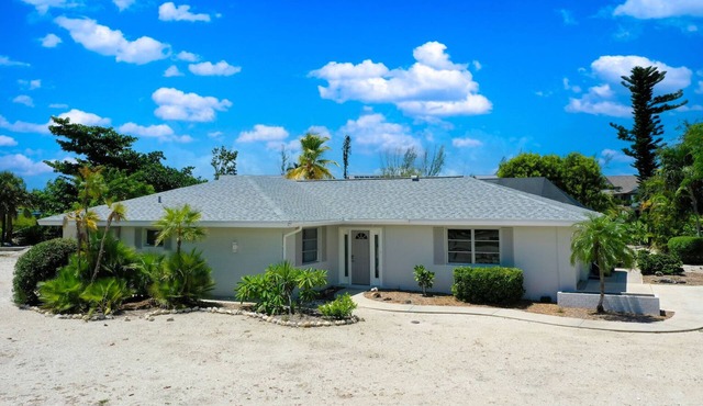 Island Sanctuary: Canal Home with Pool, Pets OK!
