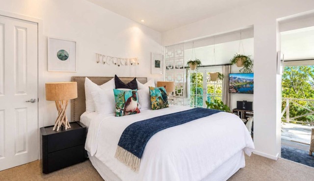Jacksons Hideaway - Enclosure Bay Cottage