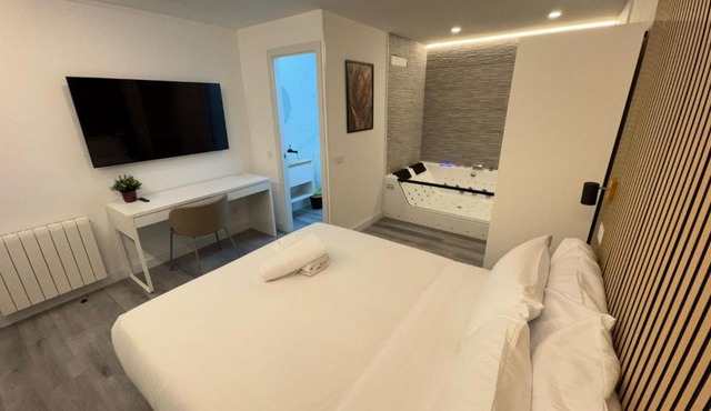 JACUZZI ROOMS PUENTE De VALLECAS