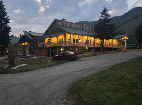 Jared's Wild Rose Ranch Resort in Lake