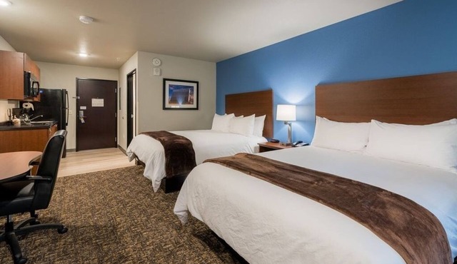 Kitchenette-Equipped Room Perfect for Long Visits Near Univ. of Montana