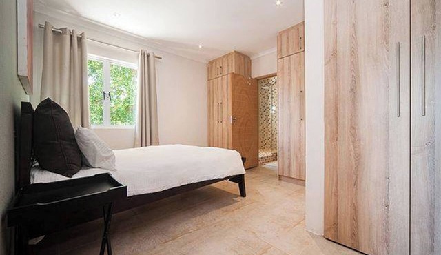 La Lucia Home with a View