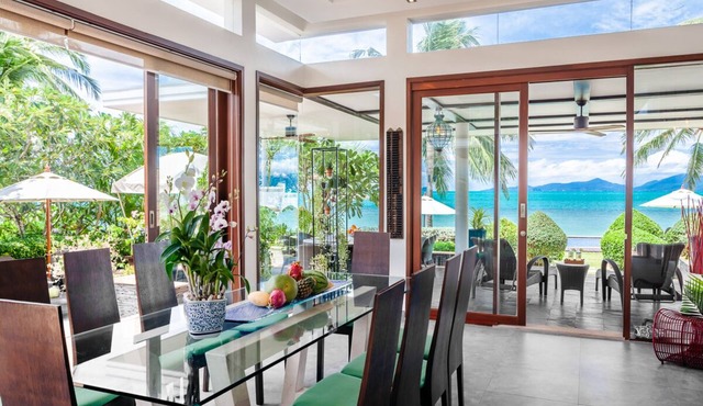Lotus Beachfront Pool Villa - 5 Bedroom in Ko Samui