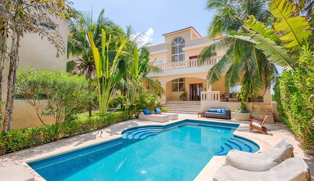 Luxury-Beachfront-Private Chef-Heated Pool in Tulum