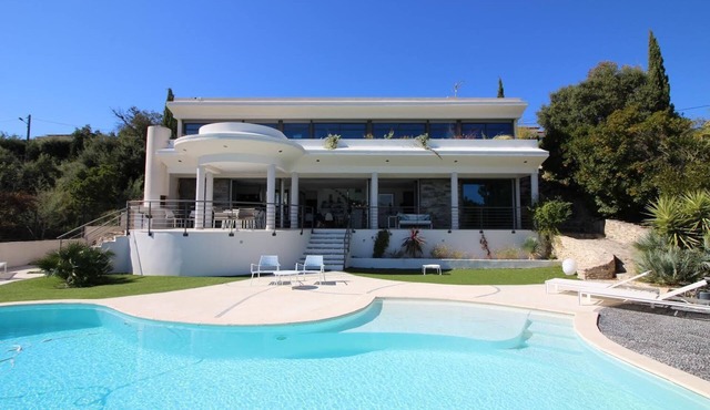 Luxury villa - Panoramic view in Fréjus