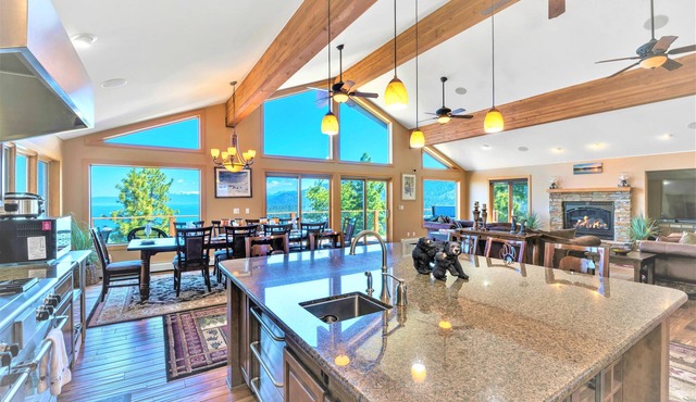 Lx10: Lake View Jewel Estate With Pool Table