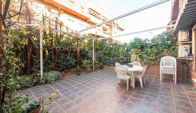 MAGNIFICENT HOUSE WITH GARDEN IN MADRID 10 PAX - WIFICasa with garden VT353