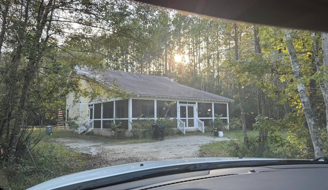 Marvelous 3-bedroom house with AC in charming Hardeeville, central to EVERYTHING in Hardeeville