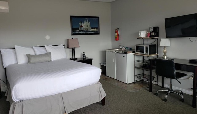 Middleton Motel & Suites in Middleton