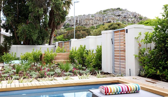 Moffat Street Gem | Near Town Centre | Pool | Pets