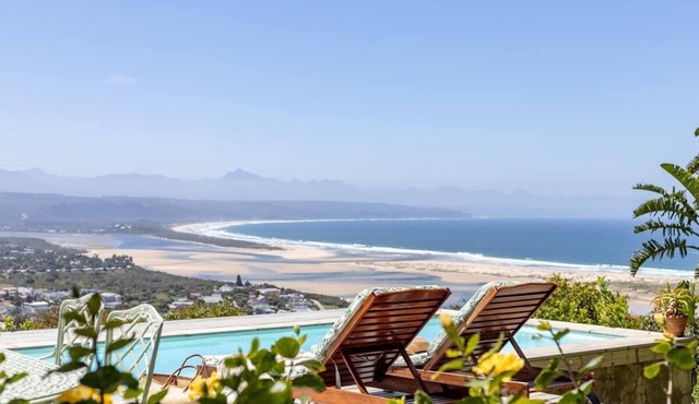 Moon Tide Villa | 5BD w Pool & Panoramic Sea Views