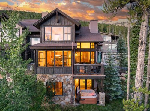 Mountain Villa 301 Next To Resort I Private Hot Tub I Great Views I Activity Program