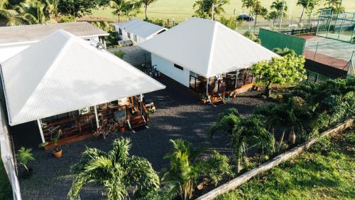 Nanua Lodge 2 blue