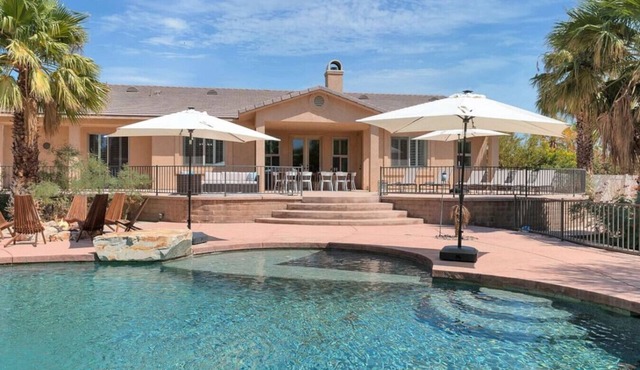 Natural Springs-2 acre, Games+karaoke, fit,views.