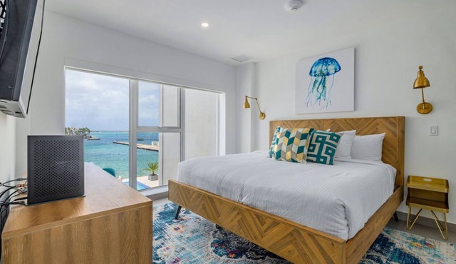 NEW Modern Apartment in Oceanfront Luxury Condo in Aruba!