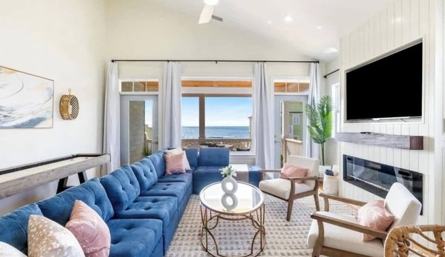 Ocean Views-Private Heated Pool & Hot Tub-3 Kings! in Carolina Beach