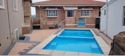 Ocean Whisper Cottage in Durban