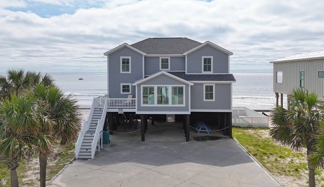 Oceanfront 7 BR Beach House with Private Pool! - Seas The Day