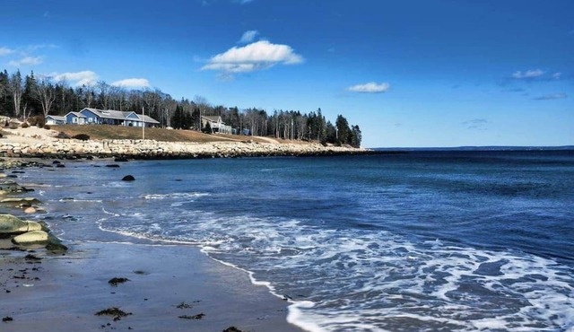 Oceanfront Units in Fox Point