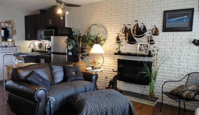 One Bed, With Kitchenette, Bathroom.