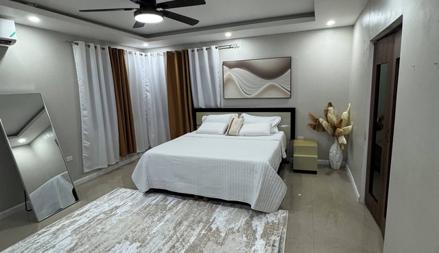 Perfect Stay JA – Stylish 1-Bedroom in Westgate Hills, Montego Bay sea view Gym