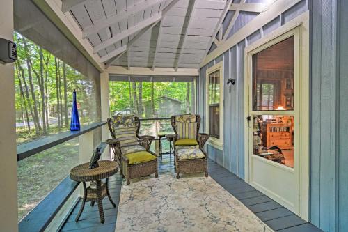 Pet-Friendly 'One Crow Cottage' in Harbor Springs!