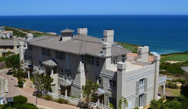 Pinnacle Point - Golf Safari SA