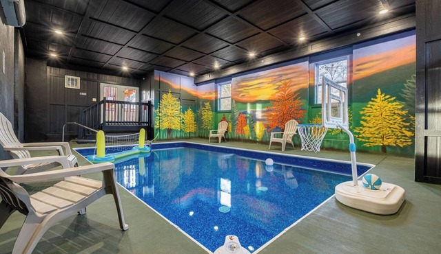 Private Pool-8 bedroom Luxury Cabin w/Arcade Room in Sevierville