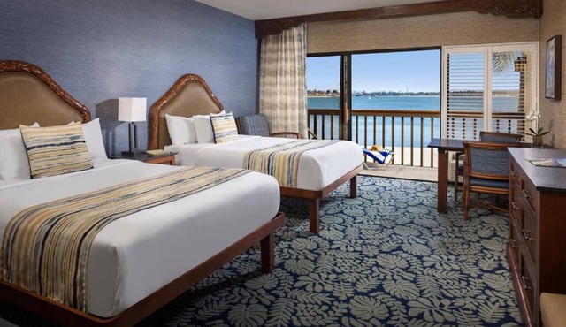 Relaxing Bayfront Double Suite | Catamaran Hotel & Spa | 2 units in San Diego