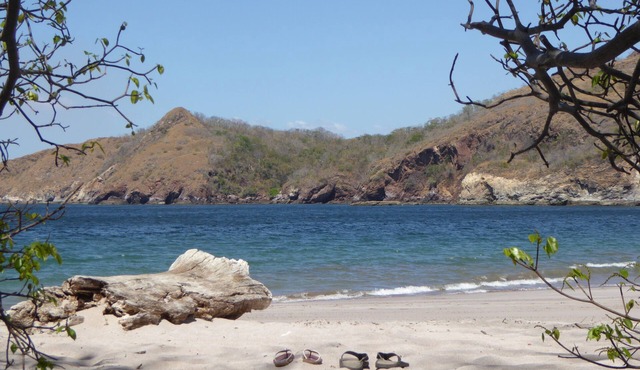 Relaxing Super Clean Get-A Way with Wide Ocean Views Over Best Conchal Beach