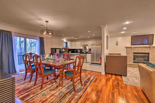 Resort Perks & Lake Access: Poconos Retreat