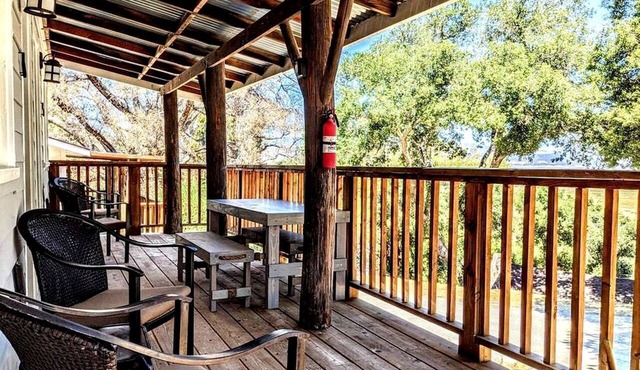 Rustic Elegance by the Lake: Duplex Cabin Rental in Santa Ysabel in Santa Ysabel