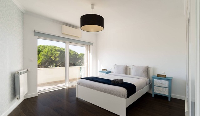 São Pedro Beach Villa in Cascais