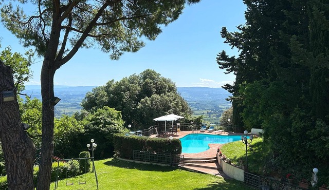 San Gimignano - Panoramic garden and beautiful pool!