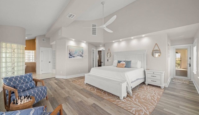 Sanibel Beach Retreat + Bonus Bungalow! Sleeps 17 Private Pool
