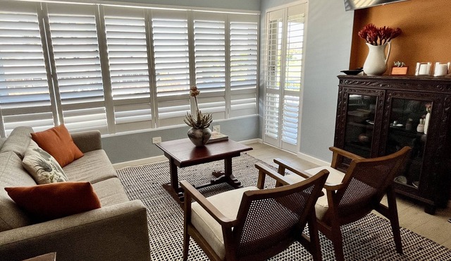Seafront one bedroom apartment on Beach Road Cape Town Westridge A