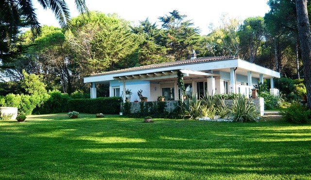Seaside villa with spectacular views of the Gulf of Portoferraio