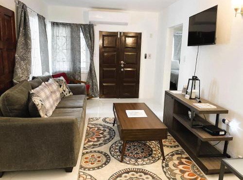 Serene Getaway-Newly renovated spacious 2 Bedrooms 2 Baths in Montego Bay
