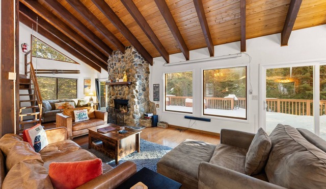 Sierra Woodlands Getaway